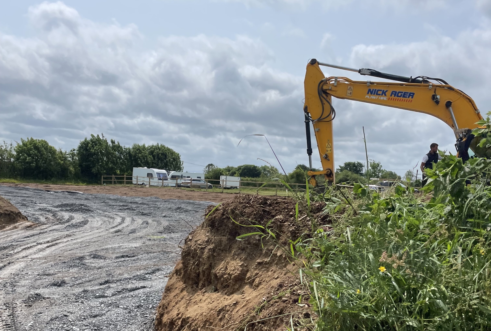 Charity urges council to reject bid for traveller pitches in North Devon hamlet