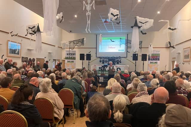 Torridge and Tavistock MP Sir Geoffrey Cox and members of the Stop Beacon Solar residents’ group attended the meeting and spoke against the proposals. 