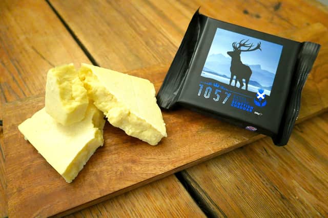 The premium Scottish mature cheddar, 1057
