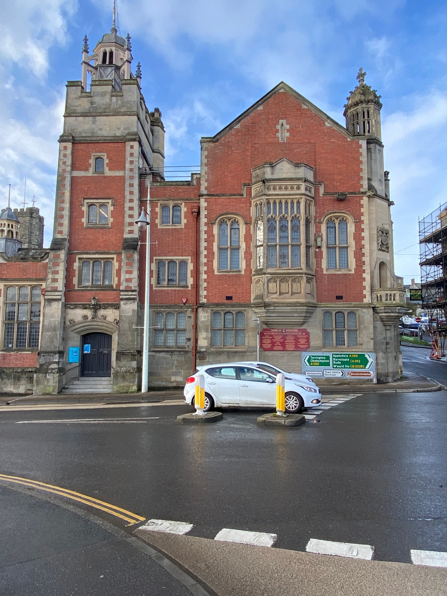 Bideford Town Hall. Image Radio Exe