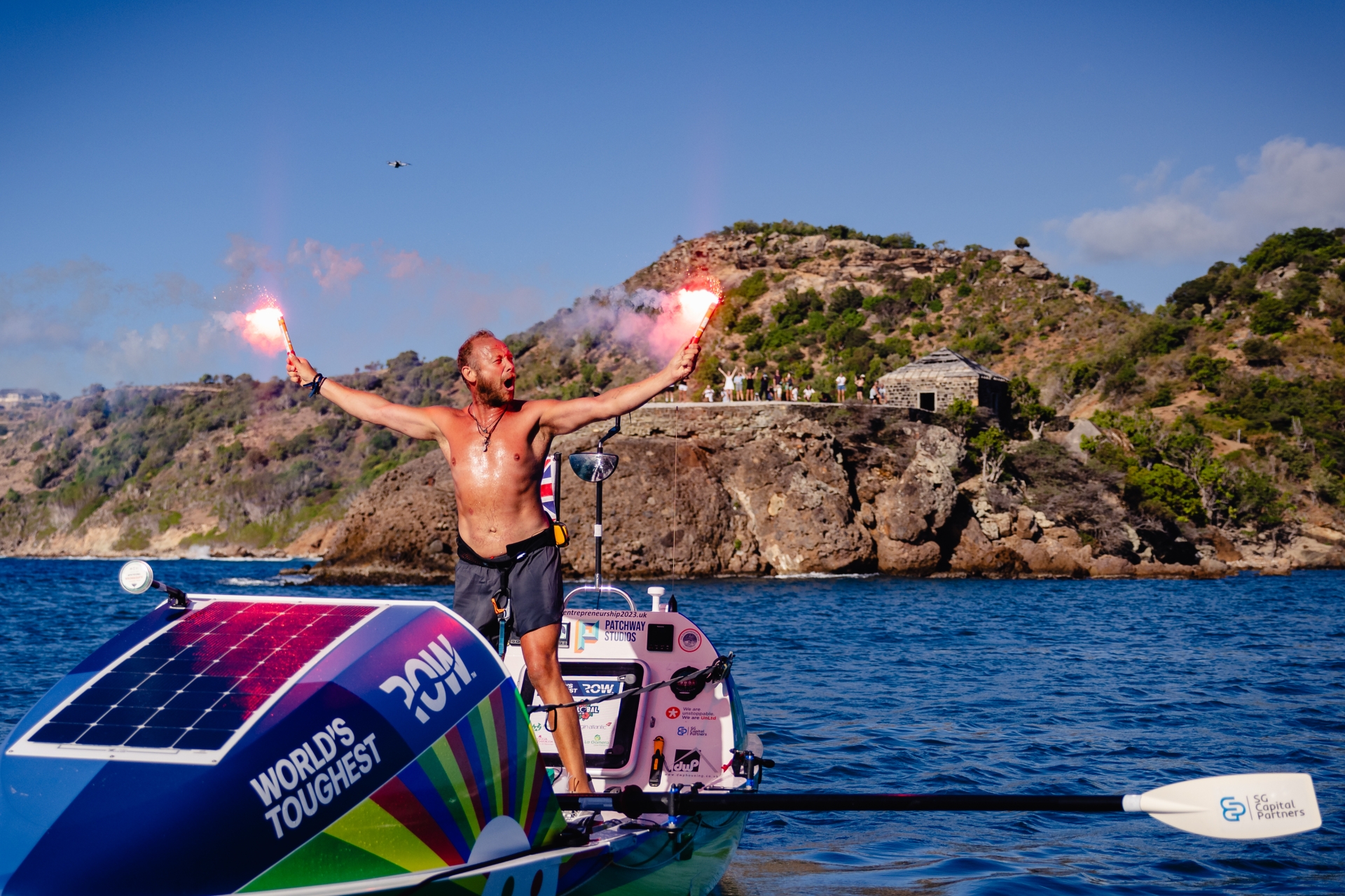 North Devon solo rower faced huge waves, mechanical failure and lost 15 ...