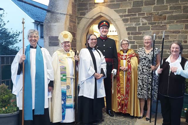 Ceremony sees a new vicar installed for Newport and Bishops Tawton