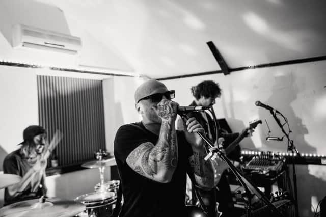 Scott Anchors and the Heavyweights playing live at The White Lion during Braunton Beats. Credit: Hannah Elson