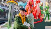 Morpurgo and the statues at London Paddington station (Image- GWR)