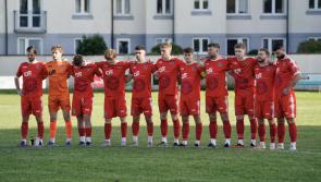 Robins miss chance to join the top three