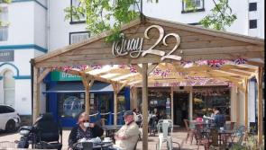 Well supported Bideford cafe’s canopy can stay