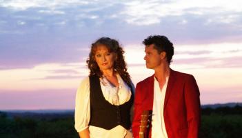 Roberts and Lakeman duo