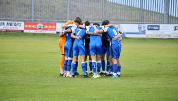 The Bluebirds beloved by Gordon Lawson
