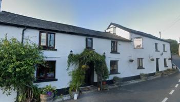 North Devon pub owner says new government support for pubs is &lsquo;almost insulting&rsquo;