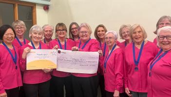 Appledore Singers raise &pound;850 for Cystic Fibrosis at Christmas concert