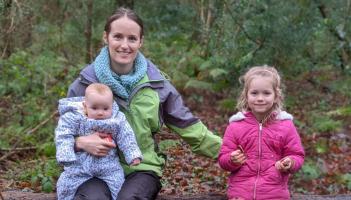 Wild Tutoring - Sophie Brookes 2 and her children