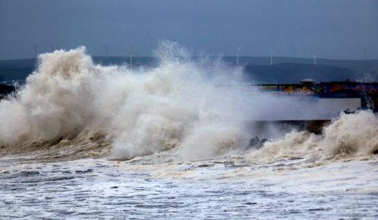Devon weather: 26-hour warning for heavy rain and strong winds to disrupt travel