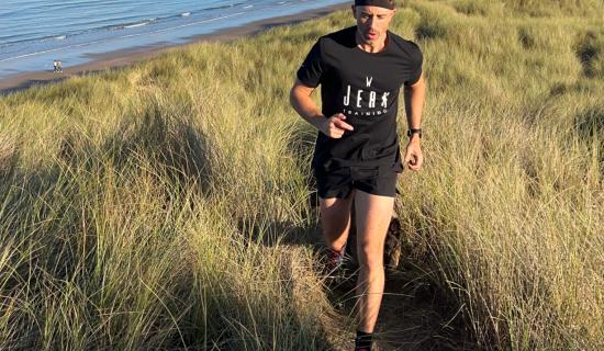 North Devon runner to tackle three-month marathon challenge in memory of best friend