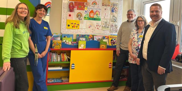 Brilliant new bookcase brightens up North Devon children&rsquo;s ward playroom