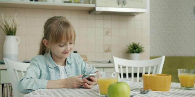 Social media &lsquo;curfew&rsquo; pilot for teens as North Devon MP warns of &lsquo;addictive&rsquo; design