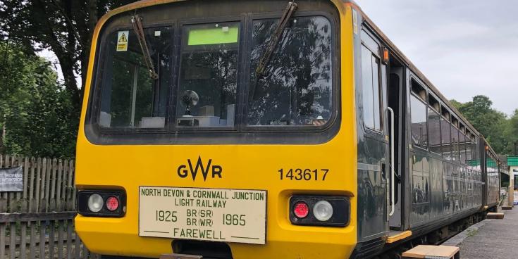 The 143 at the platform waiting for passengers