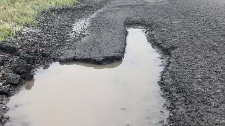 Pothole on the B3232 credit Ed Tyldesley