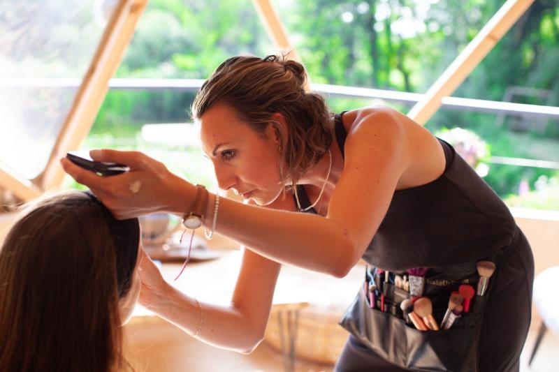 Make-up artist Laura Knight specialises in &lsquo;natural make-up&rsquo; - Credit: Submitted