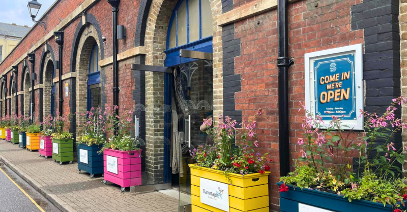 ndg Barnstaple Pannier Market credit NDC