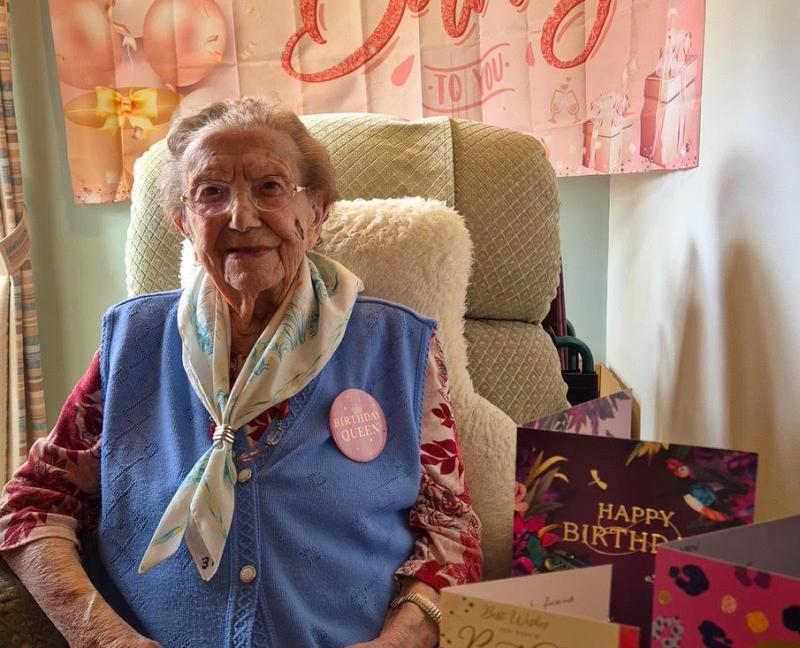 Great grandmother celebrates 101st birthday with family and friends
