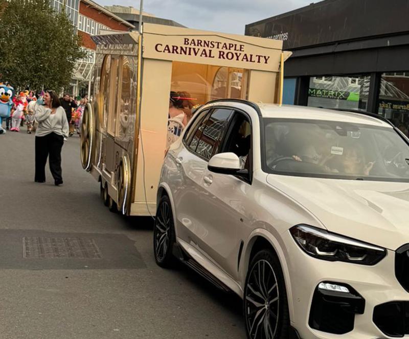 Barnstaple Carnival team refurbishes Royalty Carriage ahead of 2025 event