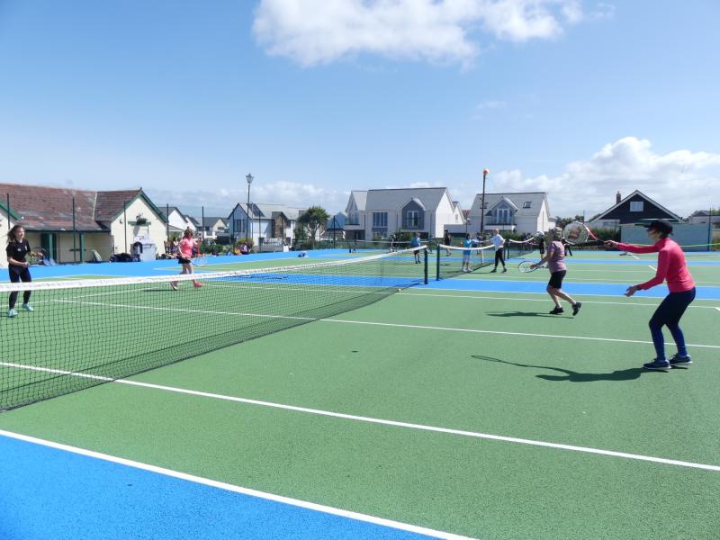 ndg WWH tennis courts opening day credit Graham Hobbs (1)