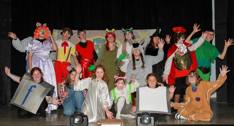 ndg Shrek Youth Theatre-29