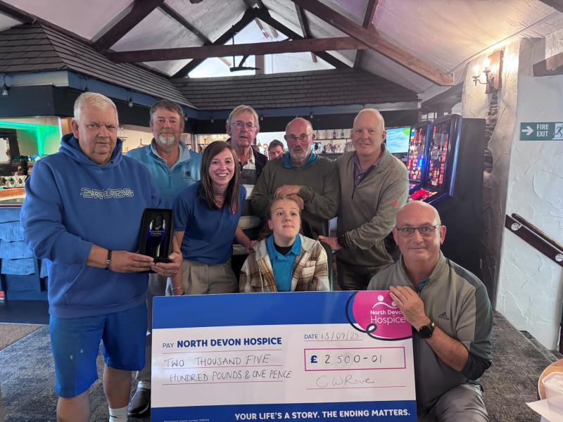 Golfer donation to North Devon Hospice