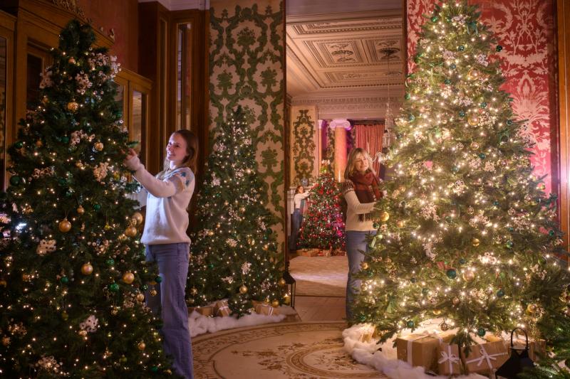 Arlington Christmas credit Steve Haywood 1