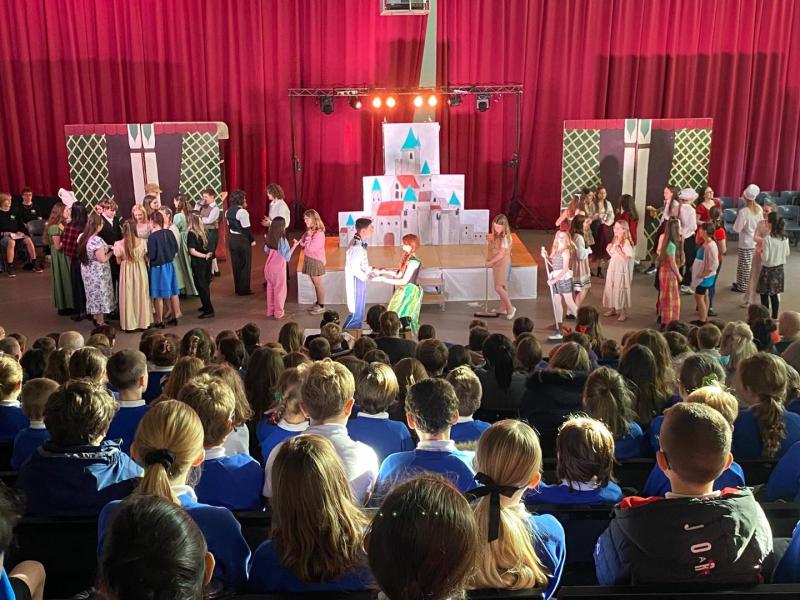 Ilfracombe Academy's production of Frozen Jr