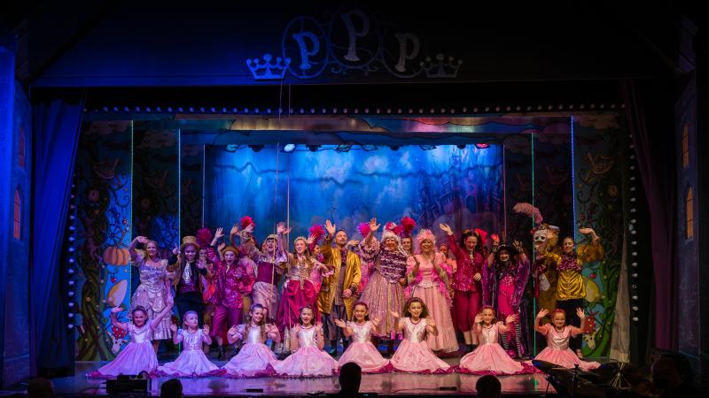 Paignton&rsquo;s Panto King: Iain Douglas celebrates 30 years at the Palace Theatre