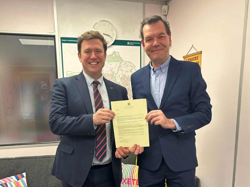 Exeter&rsquo;s Guildhall hosts tribute to WWII heroes as local historian recognised