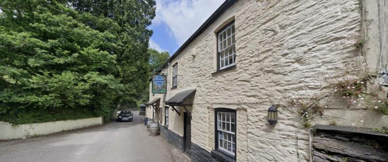 Government cuts business rates for pubs in lifeline package but other local shops fear being left behind