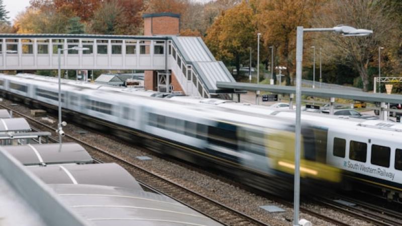  Exeter - London rail journeys impacted this weekend, plan ahead