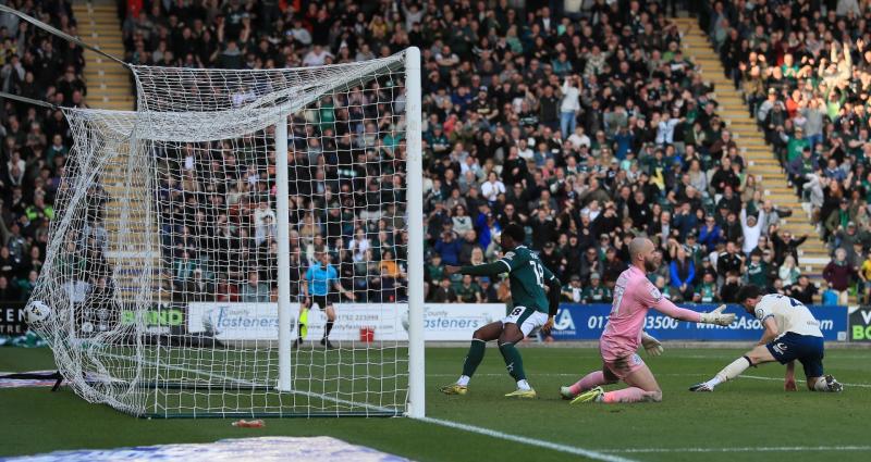 Owen Oseni scores for Plymouth Argyle. Pic from PPAUK