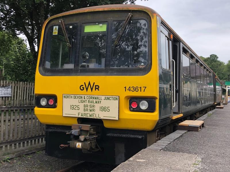 The 143 at the platform waiting for passengers