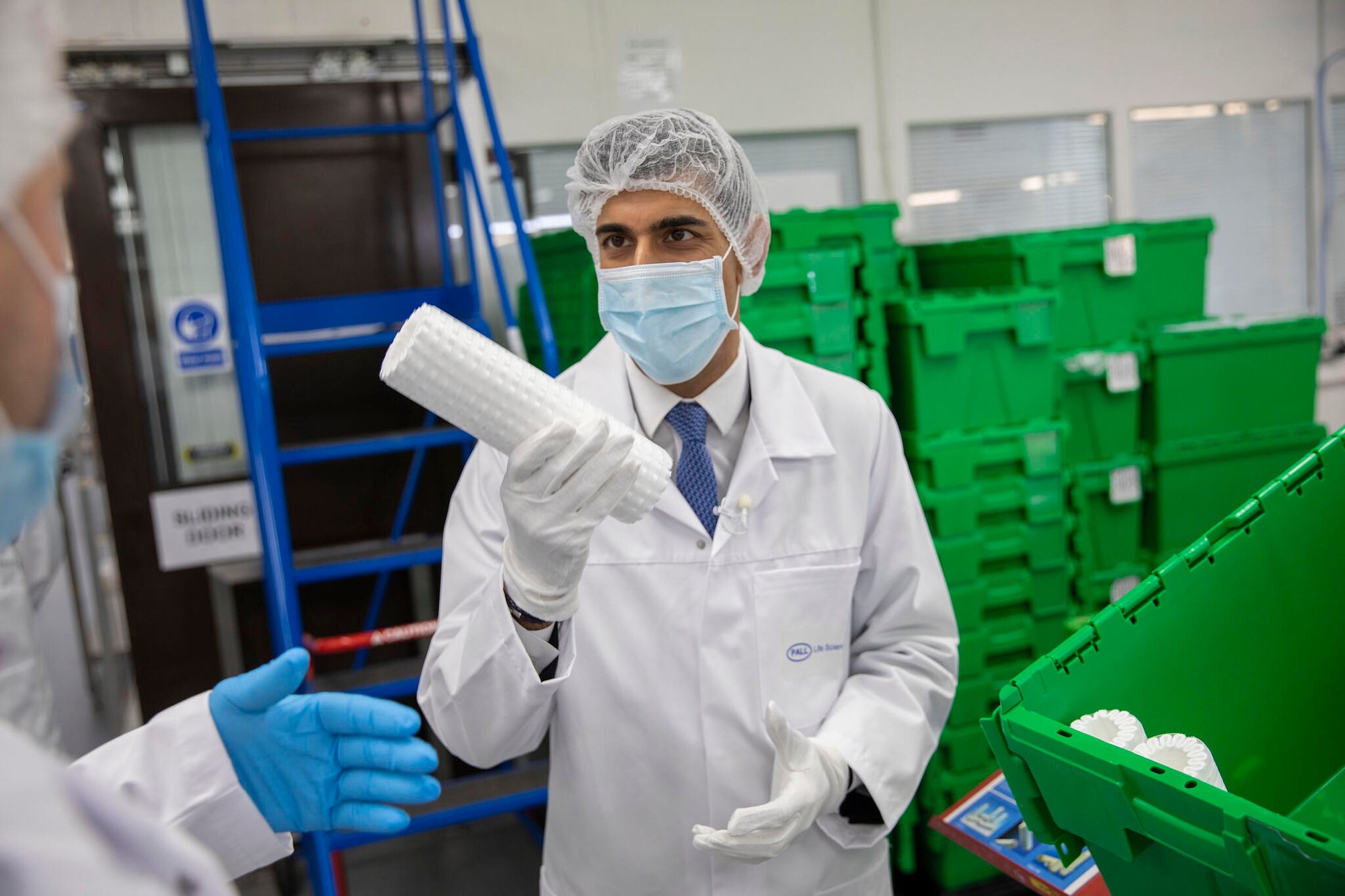 Former chancellor Rishi Sunak visiting Pall in Ilfracombe - Credit: Simon Walker