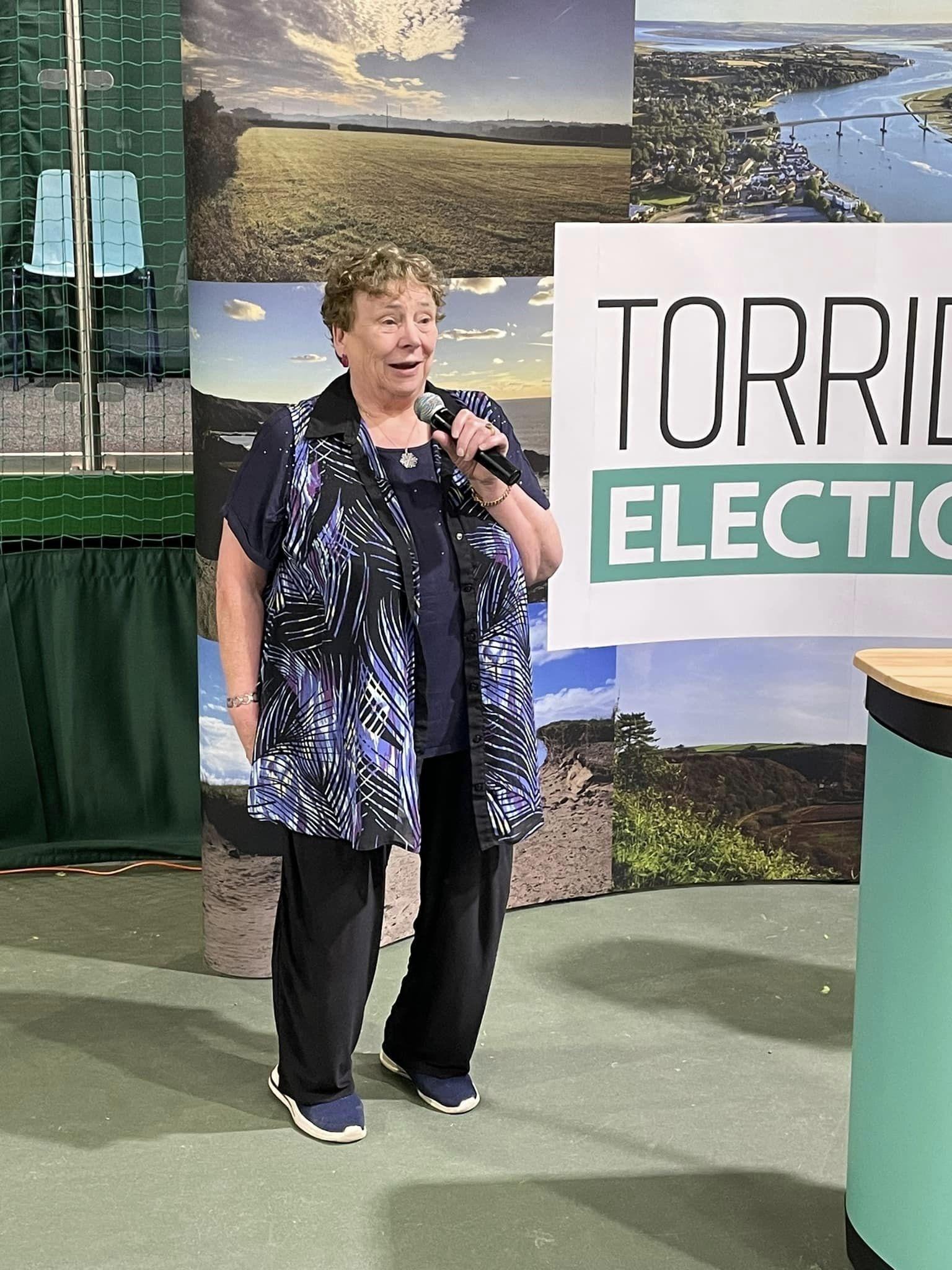 Conservative Party councillor Rosemary Lock speaking after being elected . Credit: TDC