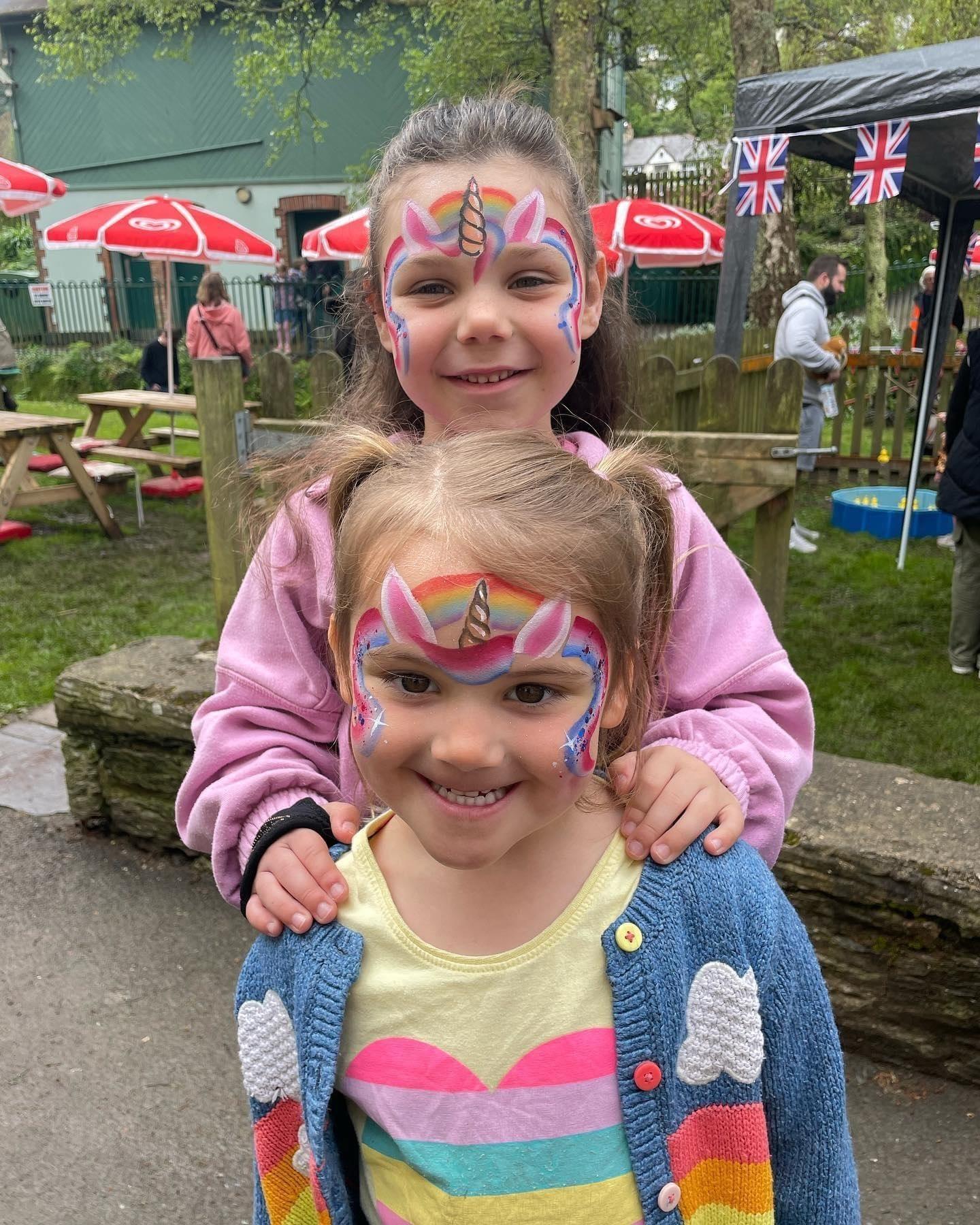 Enjoying a picnic in the park at Bicclescombe in Ilfracombe: Credit: Bicclescombe Mill